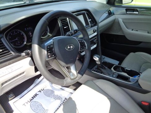 Used 2018 Hyundai Sonata Limited image 15