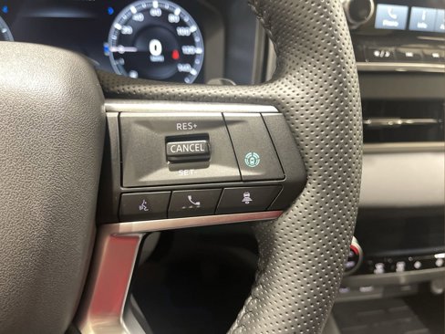 New 2025 Mitsubishi Outlander SE image 18