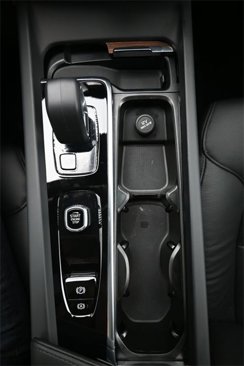 Used 2025 Volvo S60 B5 Plus w/ Protection Package Premier image 11