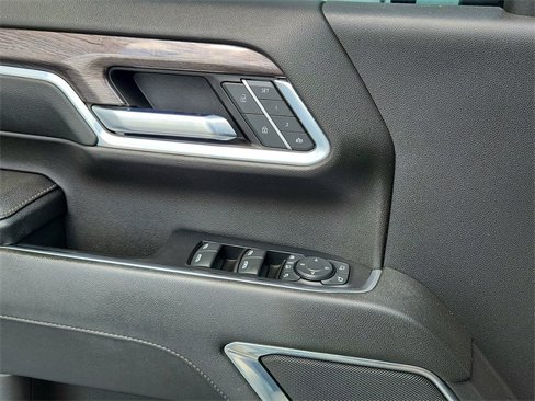 Used 2024 Chevrolet Silverado 2500 LTZ image 19