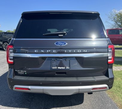 Used 2024 Ford Expedition Platinum image 5