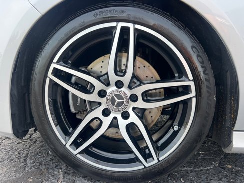 Used 2019 Mercedes-Benz CLA 250 4MATIC image 40