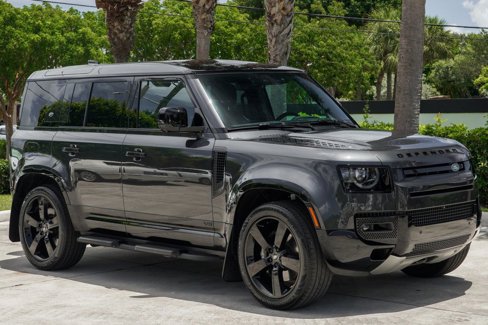 Used 2023 Land Rover Defender 110 image 8