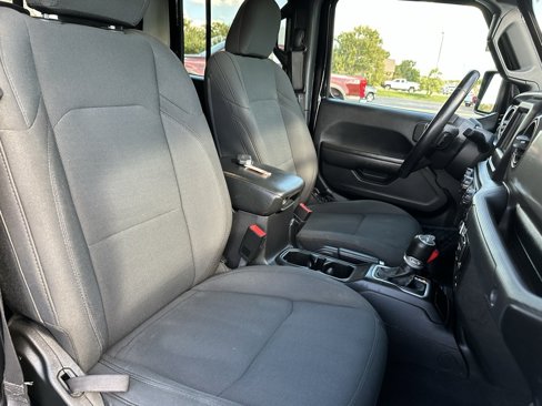 Used 2021 Jeep Gladiator Sport image 17