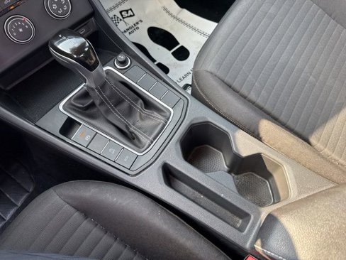 Certified 2024 Volkswagen Jetta S image 19