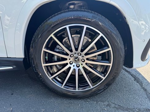 New 2026 Mercedes-Benz GLS 580 4MATIC image 28