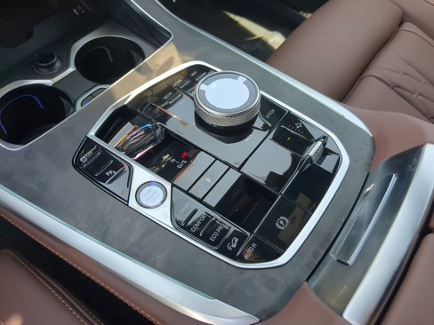 New 2026 BMW X7 M60i image 20