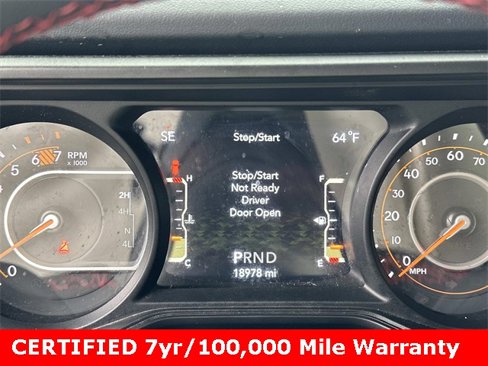 Certified 2024 Jeep Wrangler Unlimited Rubicon w/ Capability Package image 29