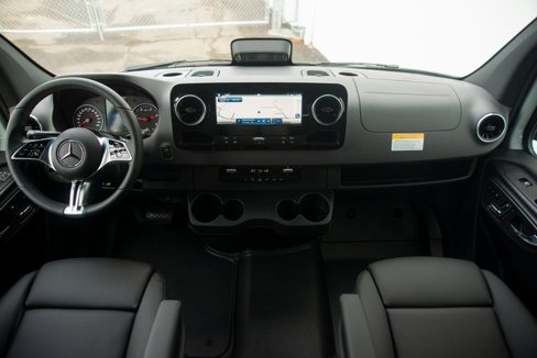 Used 2025 Mercedes-Benz Sprinter 2500 image 31