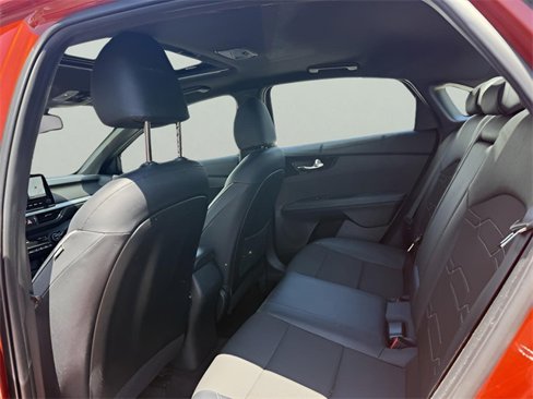 Used 2023 Kia Forte GT-Line w/ GT-Line Premium Package image 16