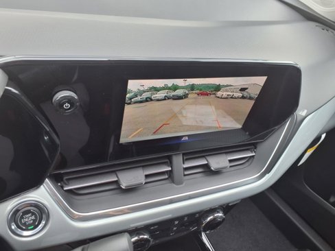 New 2025 Chevrolet Trax LT w/ Driver Confidence Package image 11