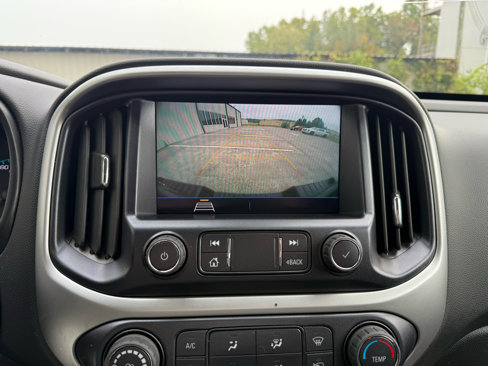 Used 2022 Chevrolet Colorado LT w/ Fleet Safety Package image 33