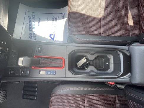 Used 2025 Nissan Kicks SR w/ Illumination Package image 19