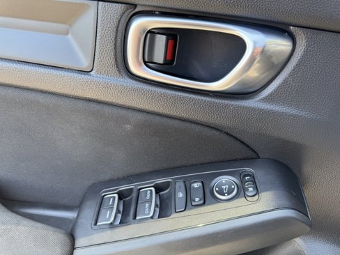 Used 2022 Honda Civic Sport image 17
