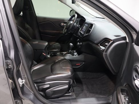 Used 2019 Jeep Cherokee Trailhawk w/ Comfort/Convenience Group image 24