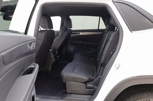 New 2026 Volkswagen Atlas Cross Sport SE image 12