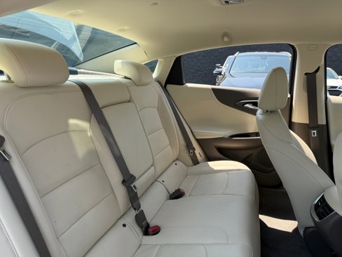 Used 2024 Chevrolet Malibu LT image 18