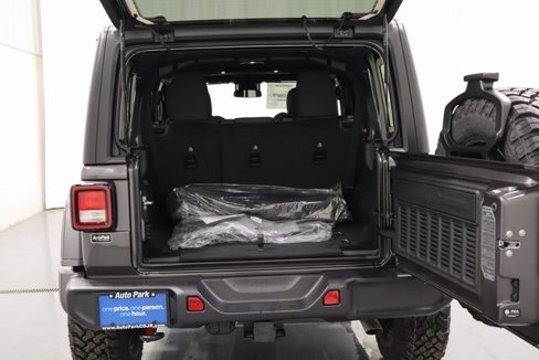 New 2025 Jeep Wrangler Willys image 18