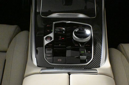 New 2026 BMW X7 M60i image 24