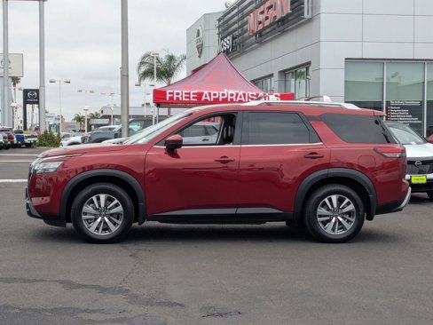 Certified 2022 Nissan Pathfinder SL image 4