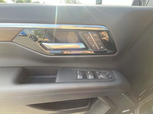 New 2026 Chevrolet Tahoe High Country image 24