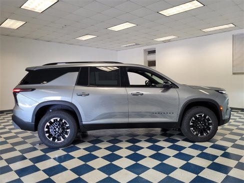 New 2026 Chevrolet Traverse Z71 w/ Enhanced Driving Package image 13