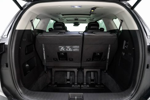Used 2025 Kia Carnival SX Prestige image 39