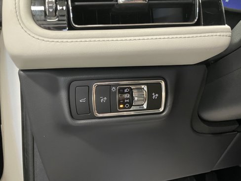 Used 2025 Lincoln Aviator Reserve w/ Equipment Group 201A image 19