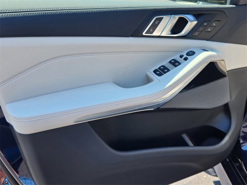 New 2026 BMW X5 xDrive40i image 8