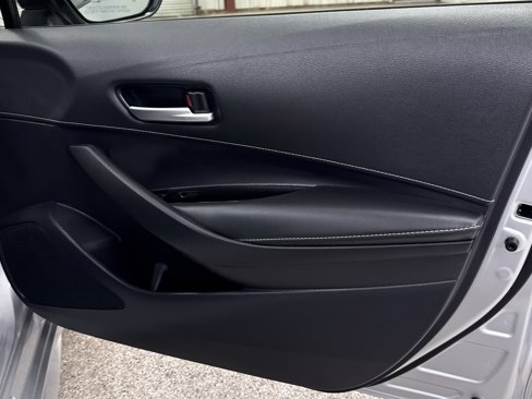 Used 2025 Toyota Corolla SE image 29