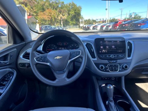 Used 2020 Chevrolet Malibu LT image 13