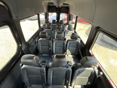 Used 2021 Mercedes-Benz Sprinter 2500 image 26