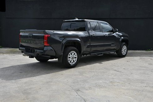 Used 2024 Toyota Tacoma SR5 image 4