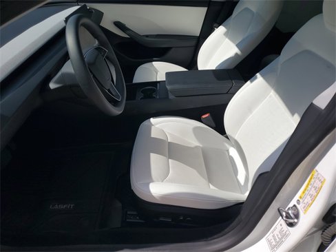 Used 2024 Tesla Model 3 Standard Range image 5