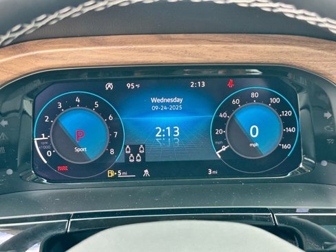 New 2026 Volkswagen Atlas SE image 18