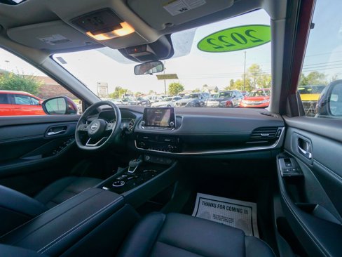 Used 2022 Nissan Rogue SV w/ SV Premium Package image 25