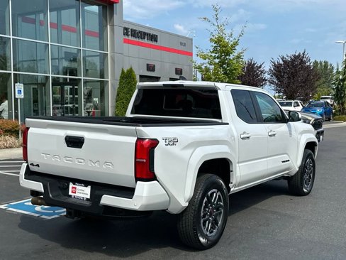 Certified 2025 Toyota Tacoma TRD Sport image 3