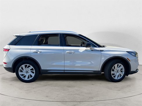 Used 2021 Lincoln Corsair AWD image 2