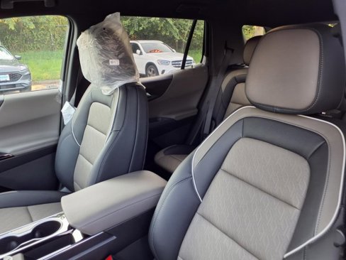 New 2026 Chevrolet Equinox LT w/ Convenience Package II image 9