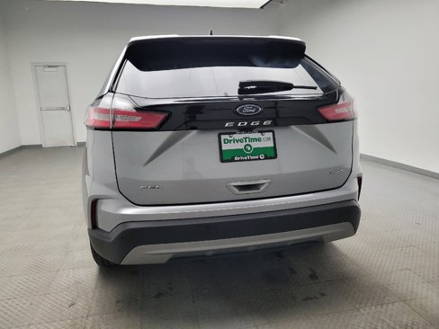 Used 2024 Ford Edge SEL image 6