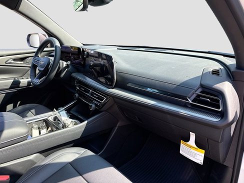 New 2026 Chevrolet Traverse LT w/ Driver Confidence Package image 31
