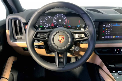 New 2026 Porsche Cayenne image 15