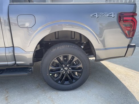 New 2025 Ford F150 Lariat image 13