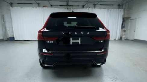 New 2026 Volvo XC60 T8 Plus w/ Protection Package Premier image 22