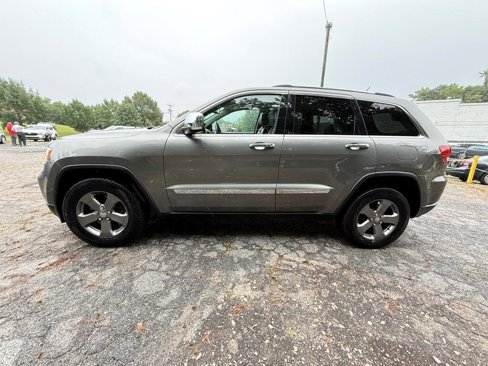 Used 2013 Jeep Grand Cherokee Limited w/ Trailer Tow Group IV image 16