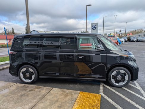 New 2025 Volkswagen ID. Buzz Pro S Plus image 6