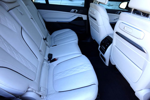 Used 2023 BMW X7 xDrive40i w/ M Sport Package image 21