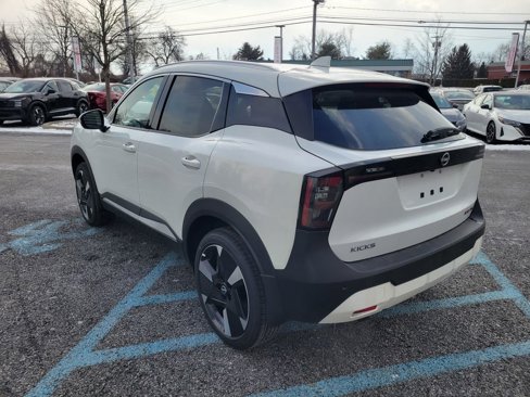 New 2025 Nissan Kicks SR image 7