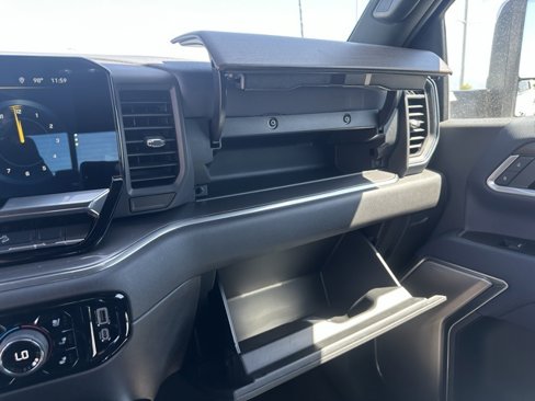 Used 2025 Chevrolet Silverado 3500 High Country w/ High Country Premium Package image 39