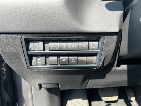 Certified 2025 Toyota Sequoia Platinum image 15